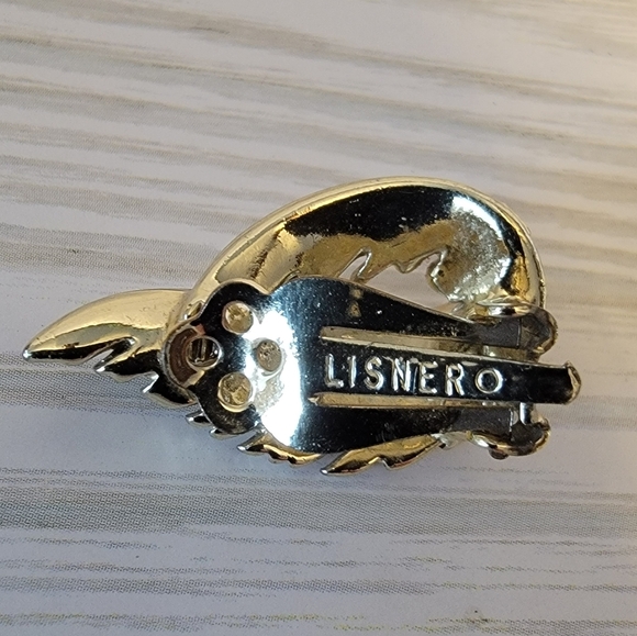 F16 Vintage Lisner Gold-tone Clip-on Earrings - Picture 3 of 3